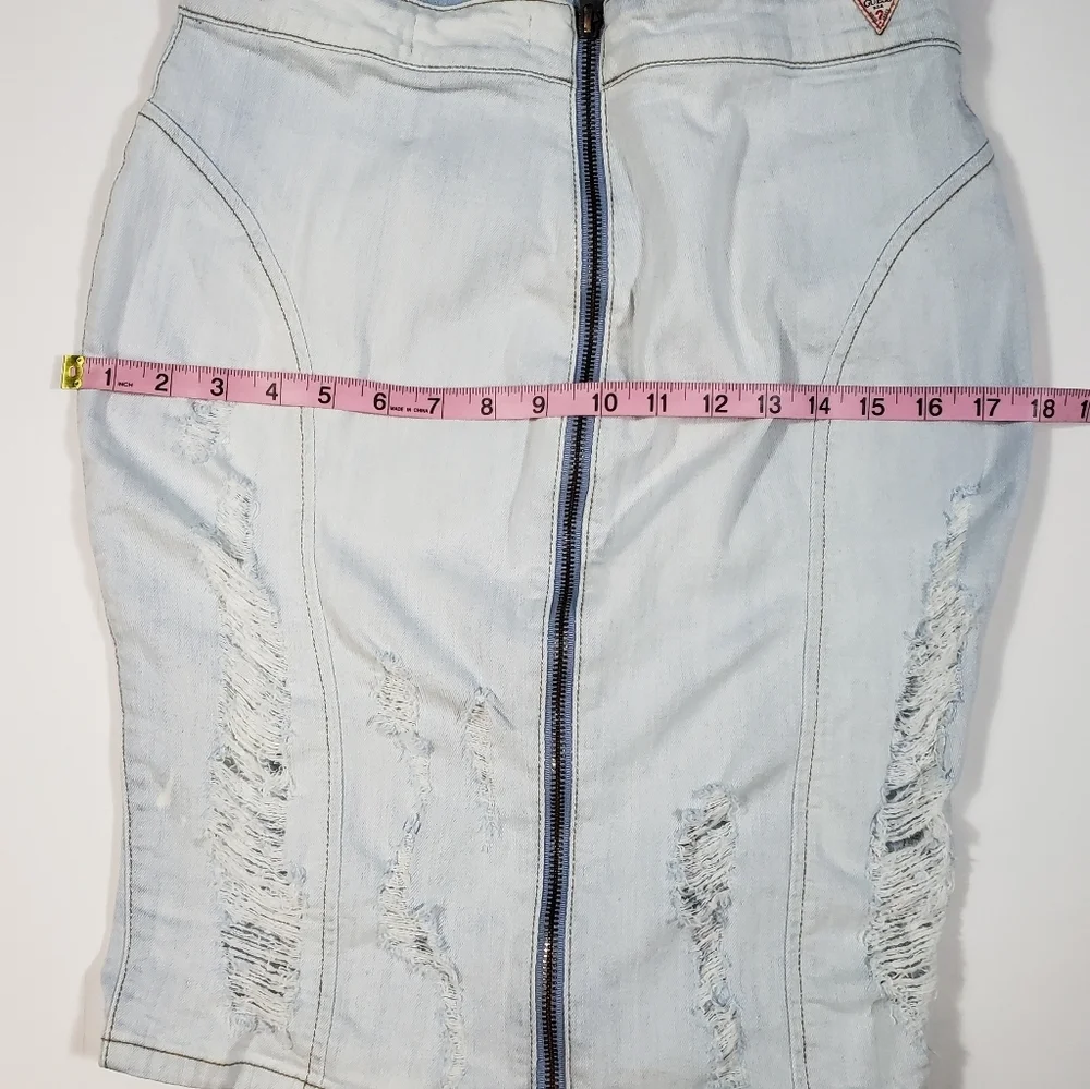 Vintage Guess Denim Wiggle Skirt Sz Medium Light Jean Wash Distressed Zipper Y2K